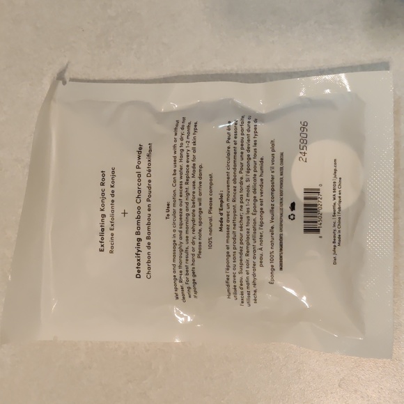 Julep Charcoal konjac sponge with suction cup. All natural. - Picture 2 of 2